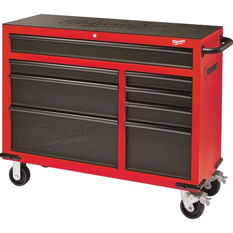 milwaukee roller cabinet